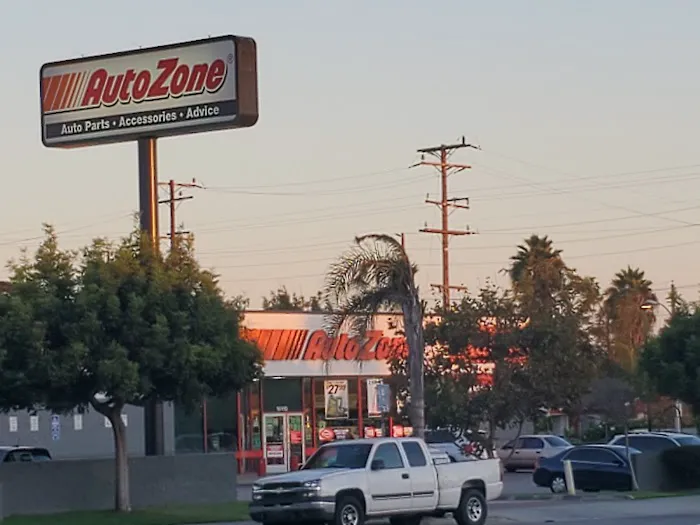 AutoZone Auto Parts 1