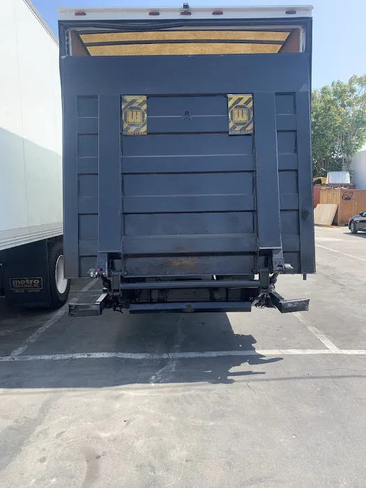 Mobile Lift Gate Service 3