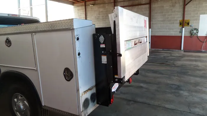 Mobile Lift Gate Service 5