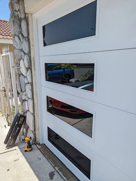 Piggys Mobile tint 6