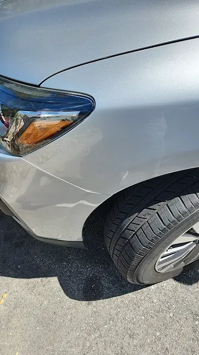 Lux Auto Body & Paint 5