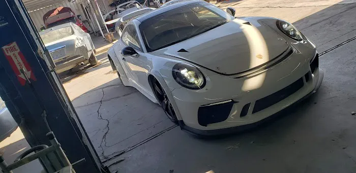 Gardena Paint & Body Shop 1