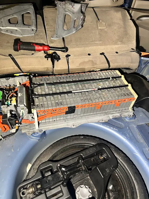 Hybrid Garage 7