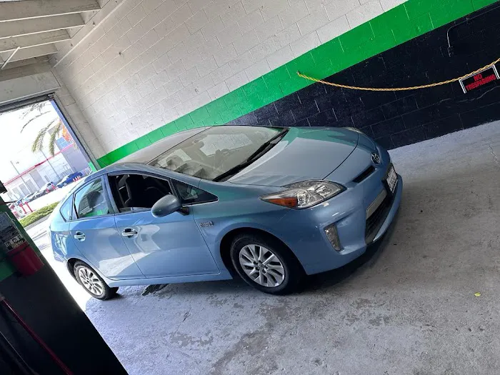 Hybrid Garage 9