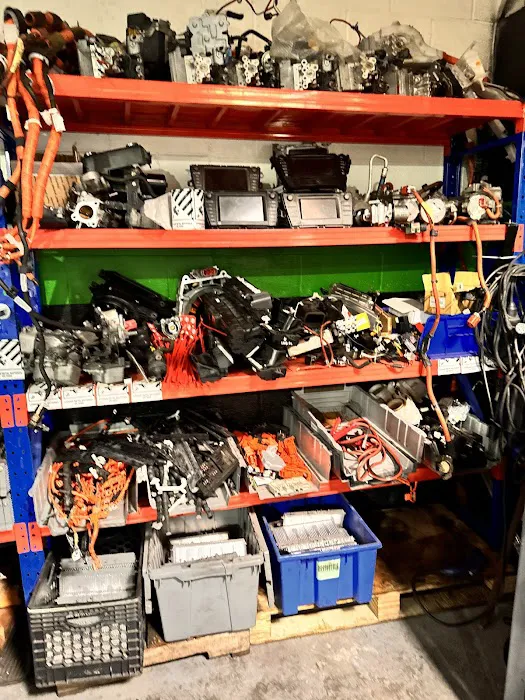 Hybrid Garage 6
