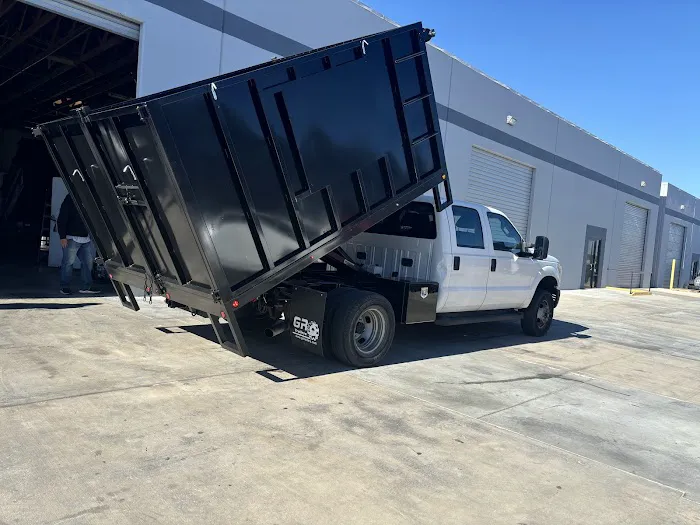 Cal icustom trailers 1