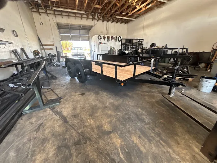 Cal icustom trailers 9