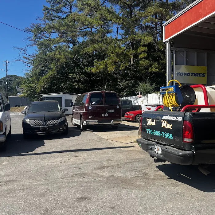 Smith Tire and Service 8