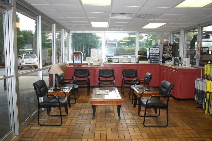 Roswell Auto Center 8