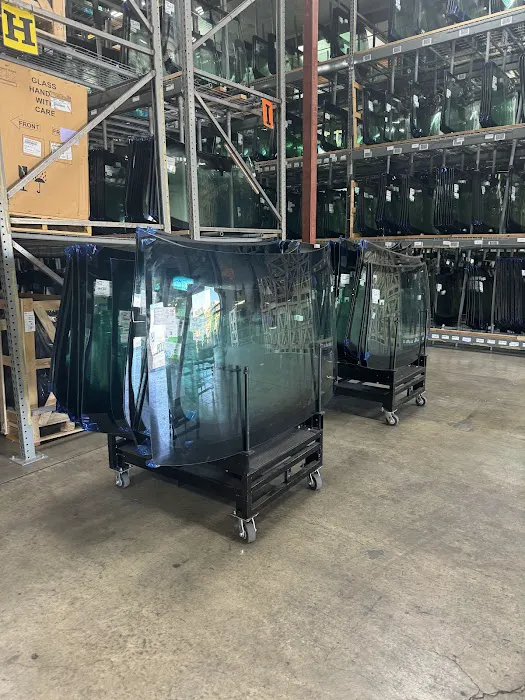 Nielsen & Moller Auto Glass Distributors 3