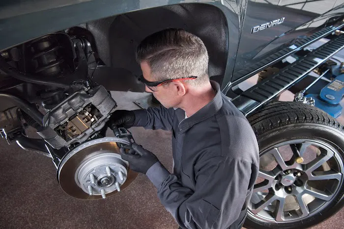 Rivard Buick GMC Service & Parts 7