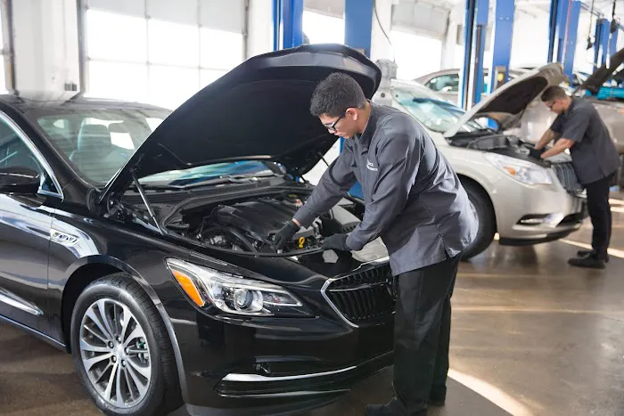Rivard Buick GMC Service & Parts 3