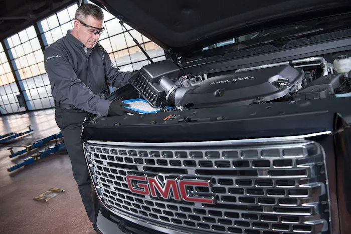 Rivard Buick GMC Service & Parts 9