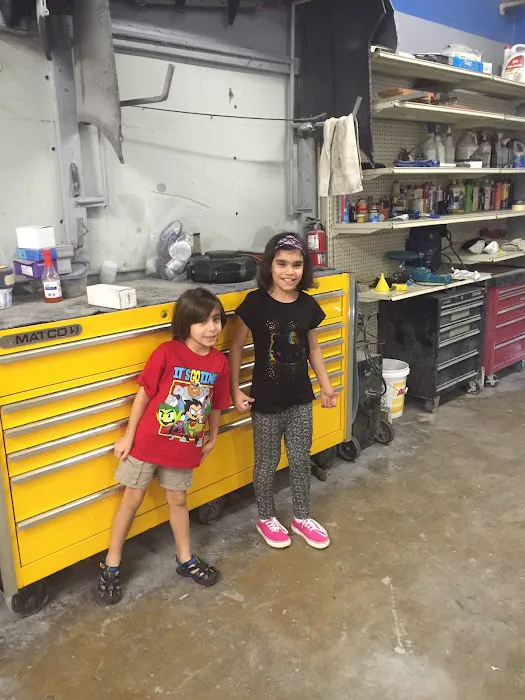 Fine Line Auto Body 4