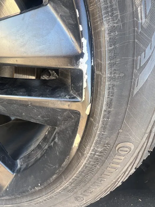 Calanche Tire Center 1