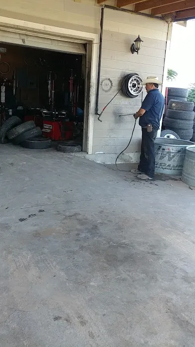 TIRE RAMZ LLC 1