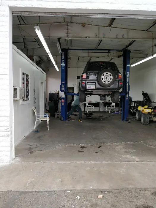 Nieblas Auto Shop 5