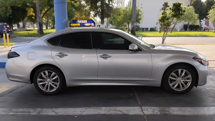 Sunscreen Window Tinting 0