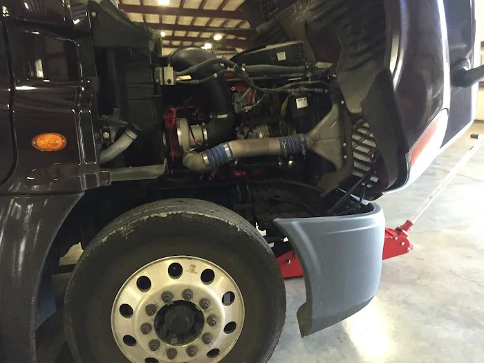 Bakersfield Truck and Trailer Tires 9