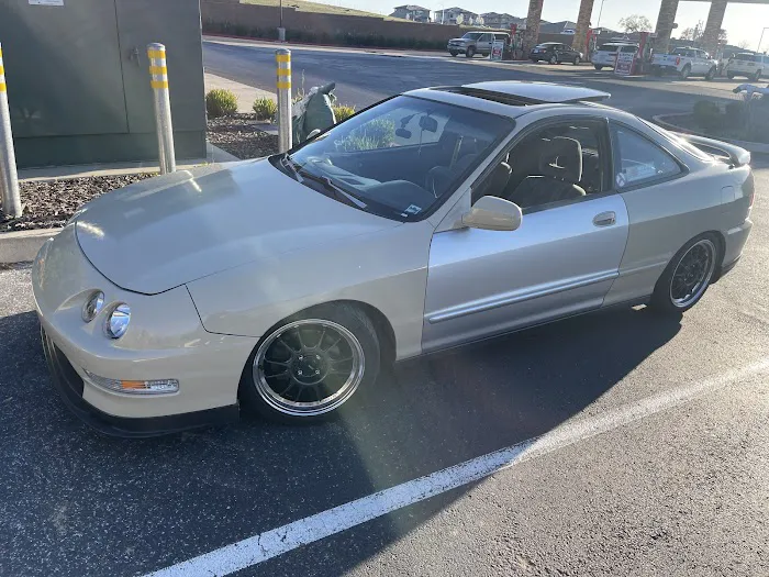 Hangtown Body Shop & Auto Glass 5