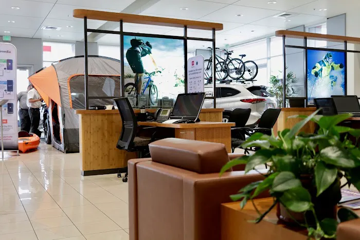 Thompsons Toyota Parts Center 7