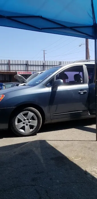 F. Sanchez Auto Glass 4