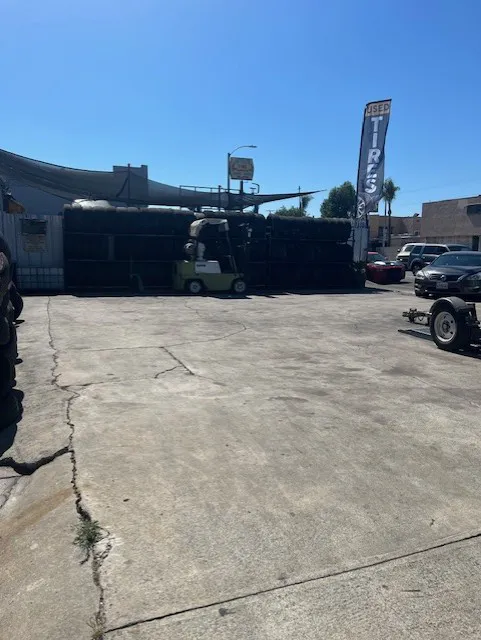 Tomas Tires Auto Services 4