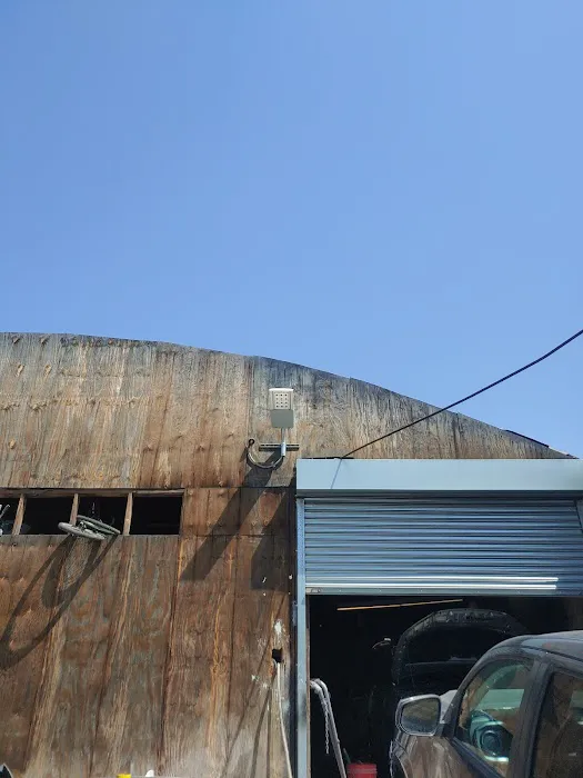 Gustavo's Collision Repair 0
