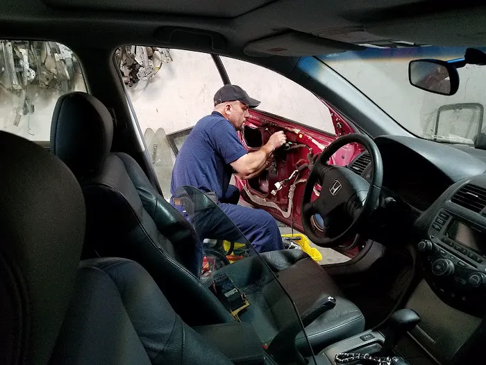 romeros auto glass 0