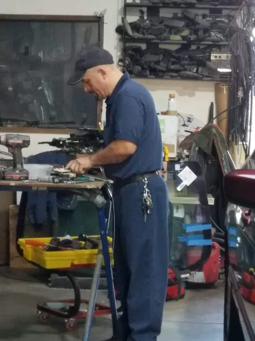 romeros auto glass 1