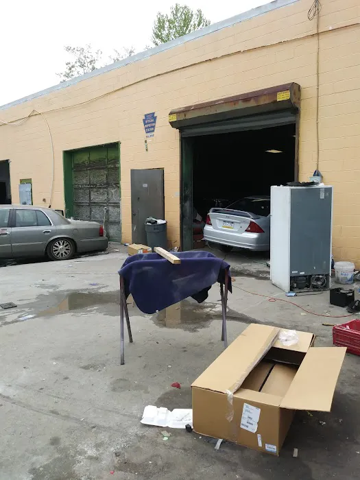 Cosmo's Auto Repairs Body 8