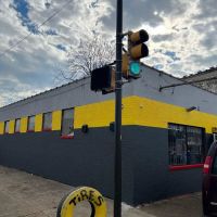 Paramount automotive services