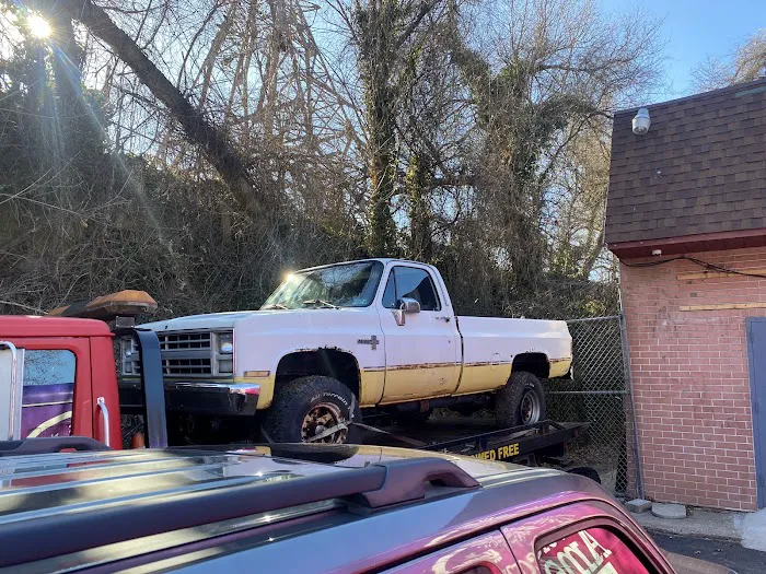Midvale Avenue Automotive 4
