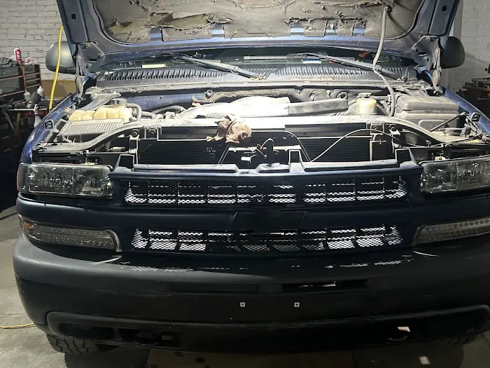 Squadron Auto repair & Sales 2