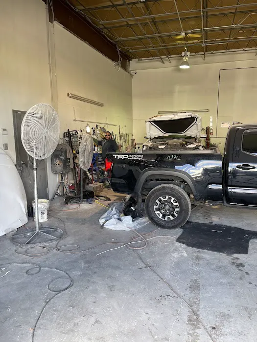 R&R Collision Repair 1