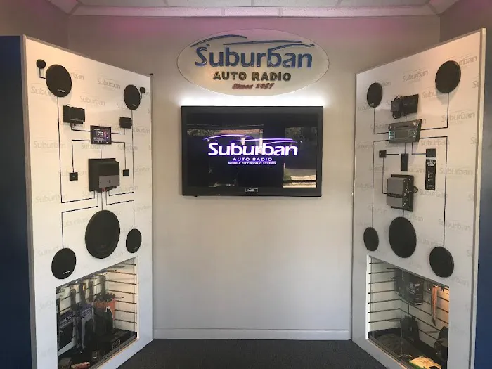 Suburban Auto Radio 8