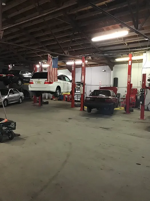 Alberto's Auto Repair 2