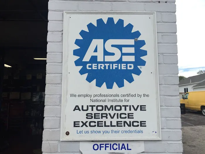 Paul's Auto Repair 3