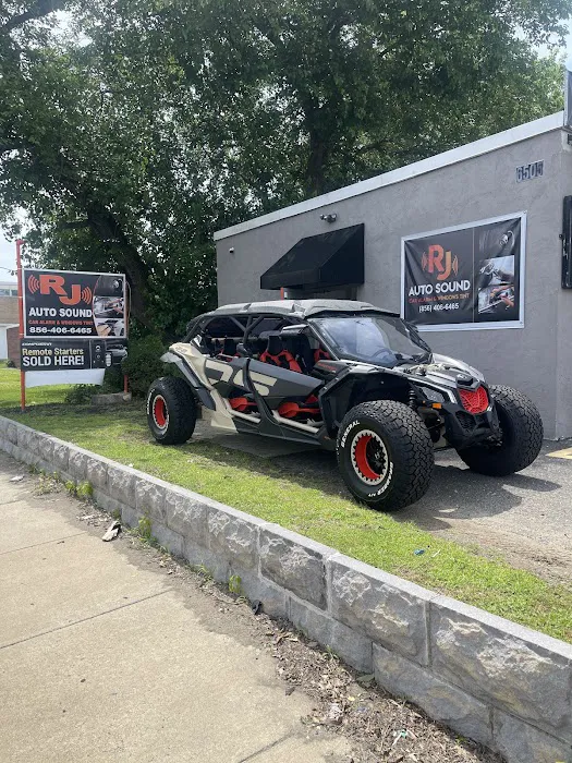 RJ AutoSound & Tint 9