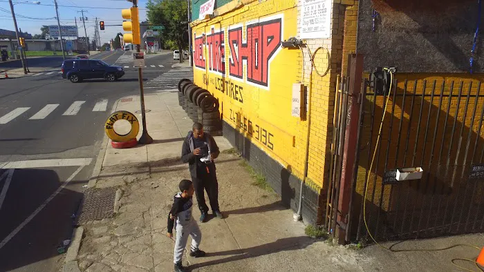 Joel's Tire Shop 7