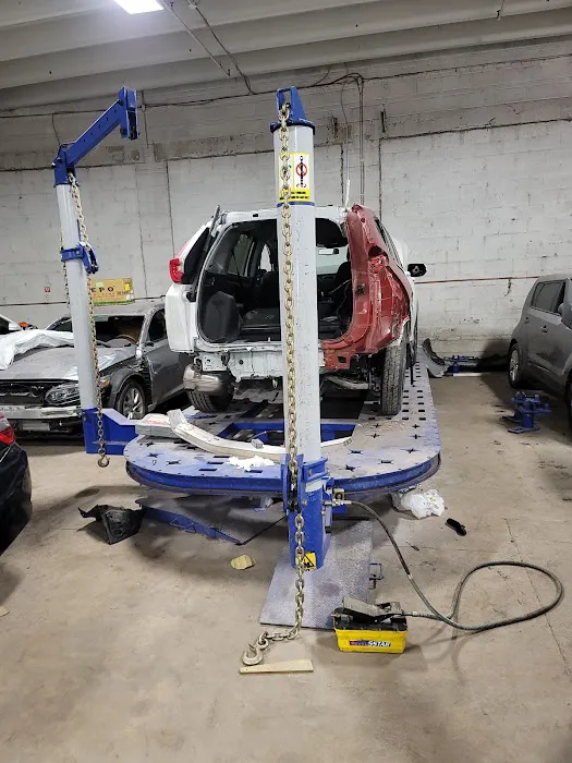 EZ AUTO BODY 0