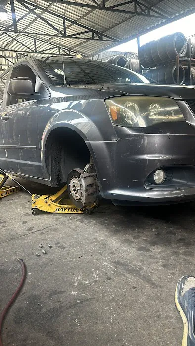 Díaz Tire 7