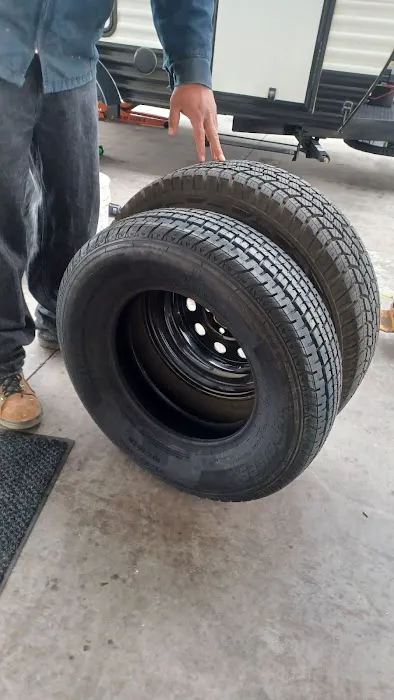 Benny’s Commercial Tires & Roadside Assistance LHC 4