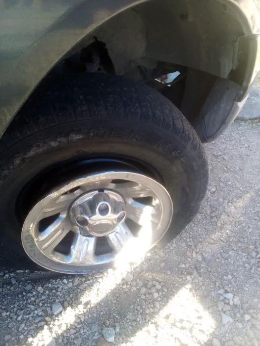 Benny’s Commercial Tires & Roadside Assistance LHC 5