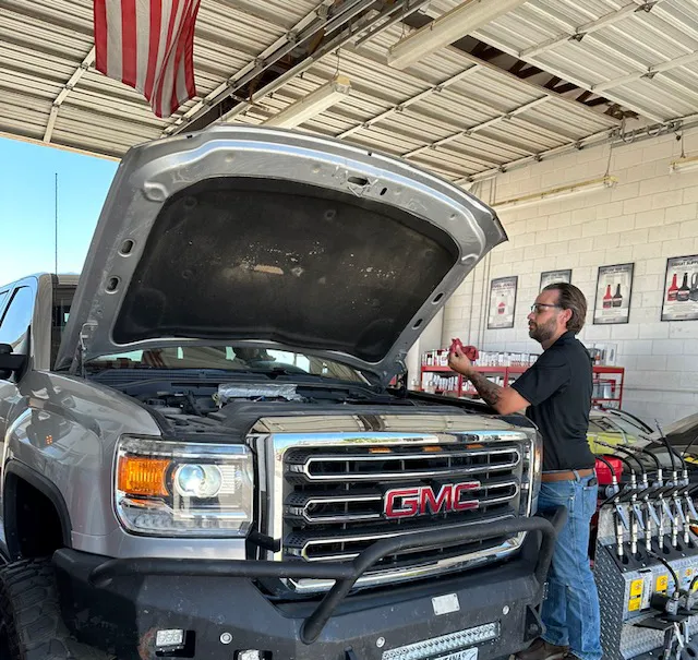 Victory Lane Quick Oil Change (Lake Havasu City) 6