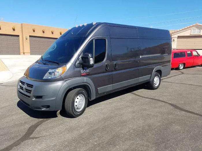 Lucky's Auto Glass 0