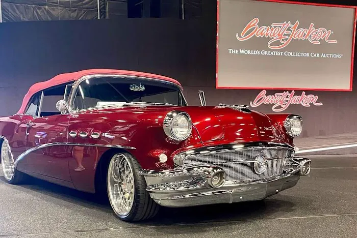 Lucky's Auto Glass 9