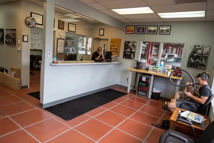 University Auto Repair 5