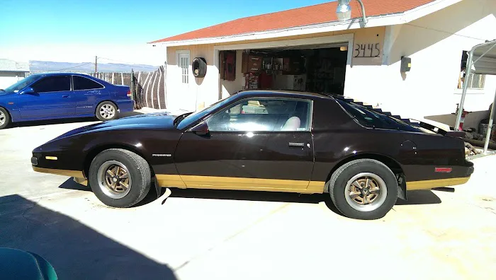 Golden Valley Collision and Customs 8
