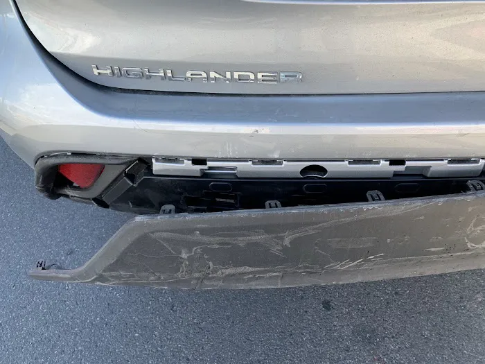 Master Collision Center 0